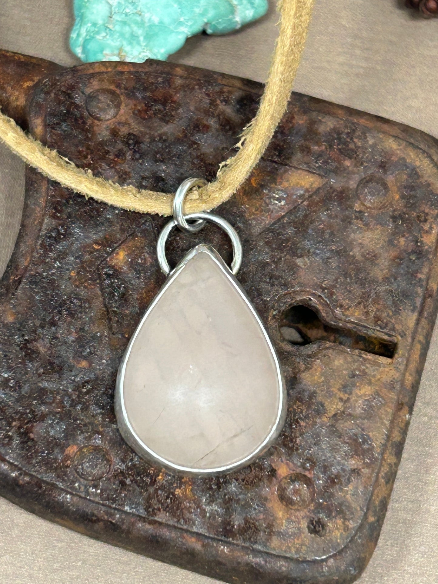 Rylee’s Rose Quartz Leather Necklace
