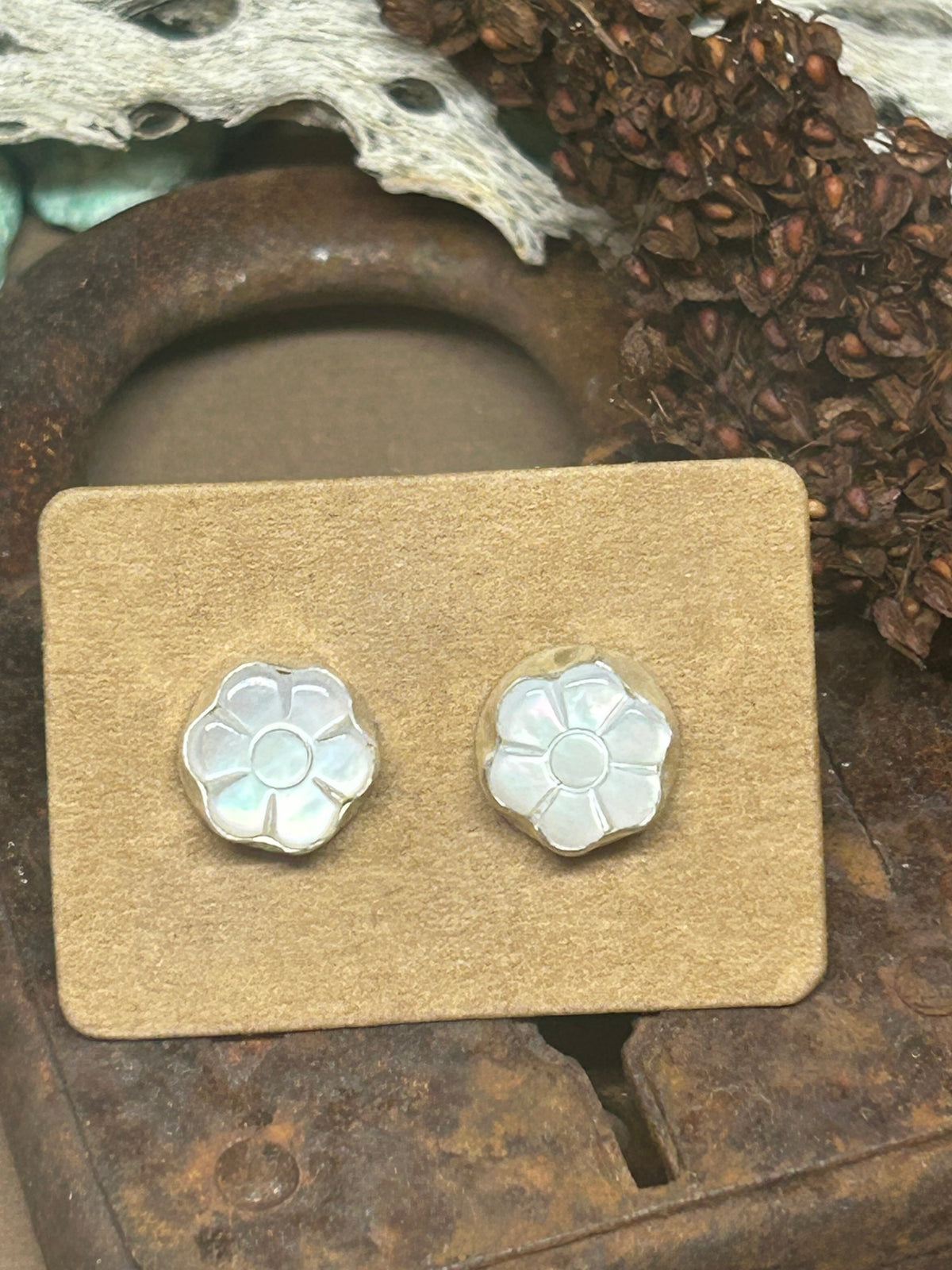 Mother Of Pearl Daisy Earrings