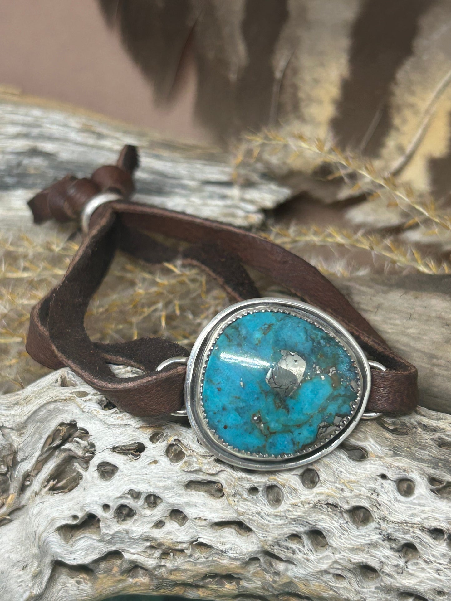 Nacozaria Turquoise Leather Slide Bracelet