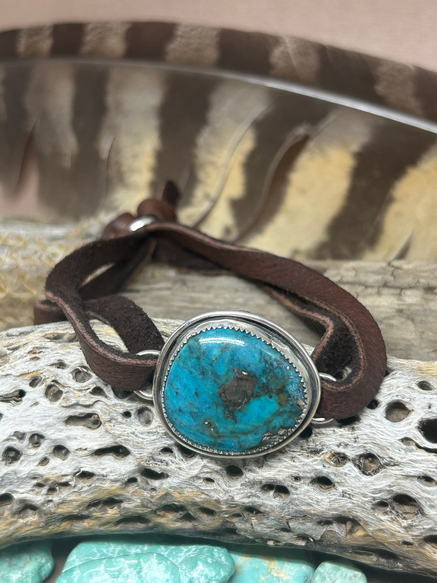 Nacozaria Turquoise Leather Slide Bracelet