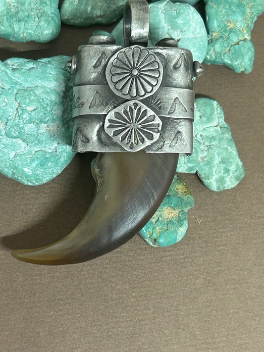 Bear Claw Pendant Royston Turquoise